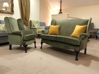 Queen Ann Sofa