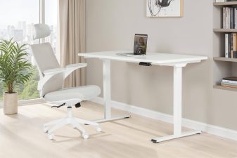 Office Chairs & Desks